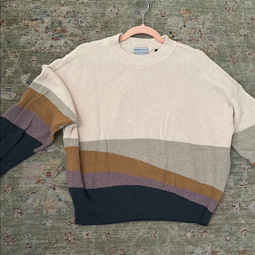 Colorblock Sweater - Picture 8 of 8